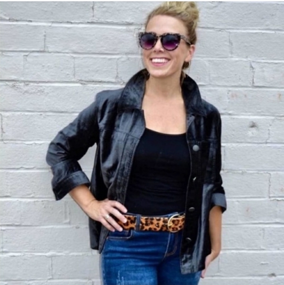 Cabi Velvet Tuesday Topper Buttoned Shirt Jacket Shacket in Gunmetal size Medium